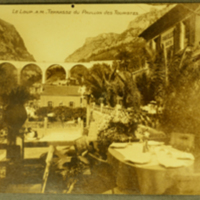 Le Loup. A.M. - Terrasse du Pavillon des Touristes