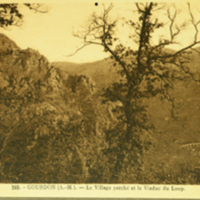 Gourdon - Le Village perche et le Viaduc du Loup